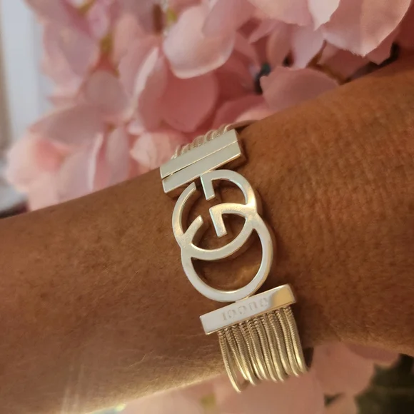 Rare! GUCCI GG Silver Multi Strand Bracelet! Excellent Condition! With Box! - Picture 6 of 9